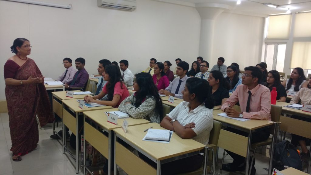 Dr. Laxmi Nadkarni, HR Head South Asia conducts an interactive session on HR and ethics – connecting the dots!