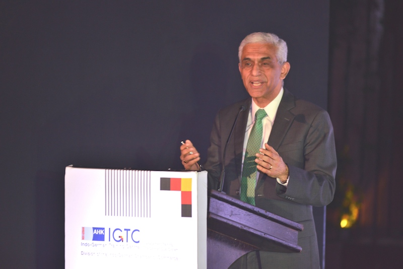 13. Ravi Kirpalani, Managing Director and CEO, Thyssenkrupp India and Guest of Honour for the evening addresses the audience